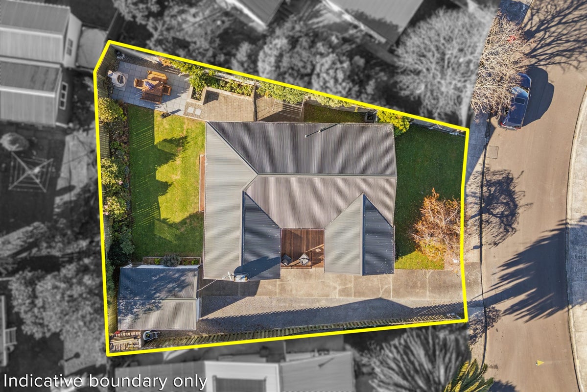 8 Snell Grove, Clouston Park, Upper Hutt - Carousel 30
