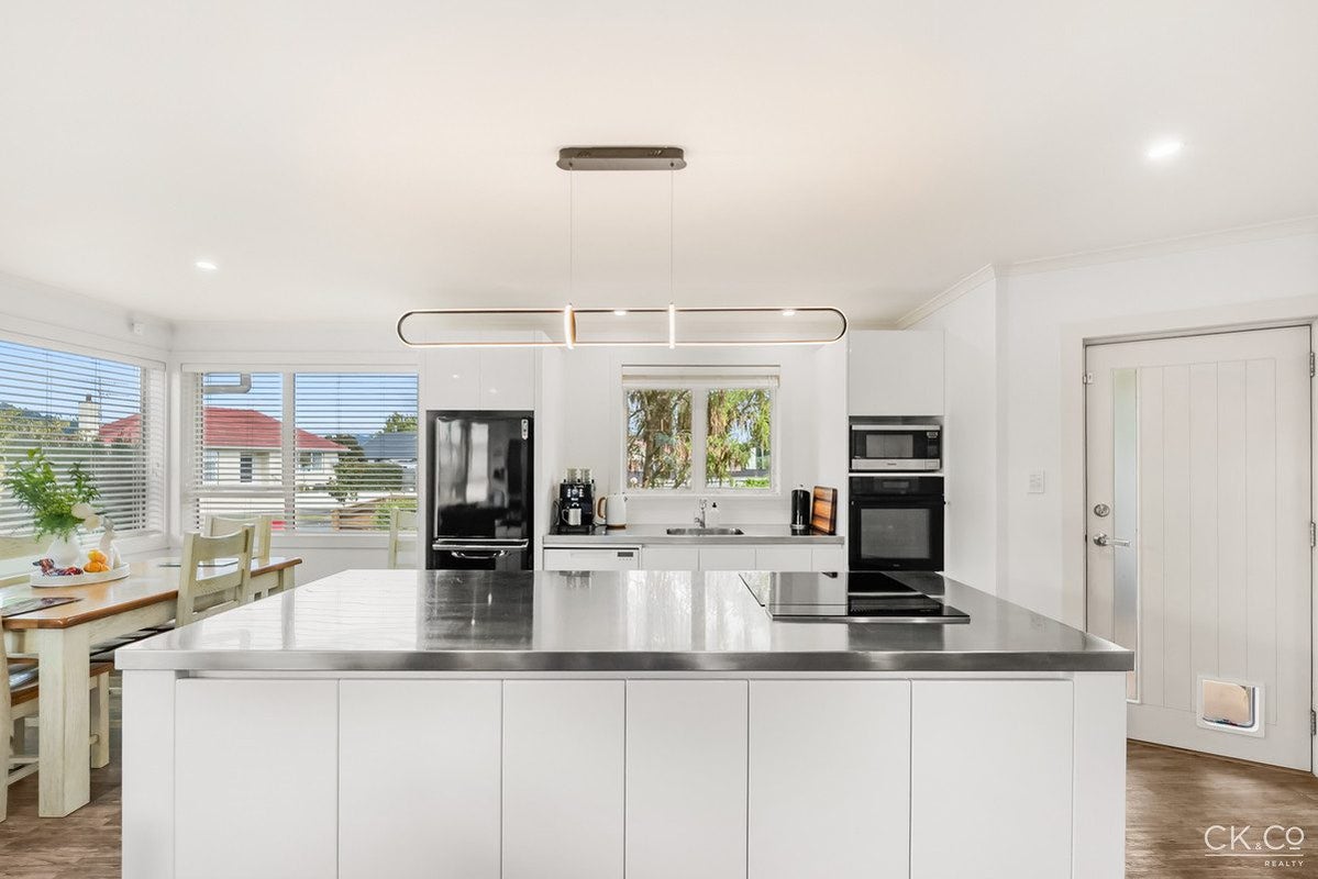 22 McLeod Street, Elderslea, Upper Hutt - Carousel 2