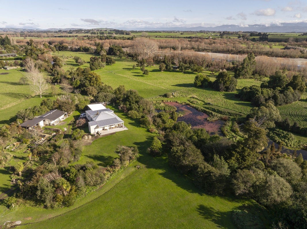 652A Te Whiti Road, Masterton - Carousel 1