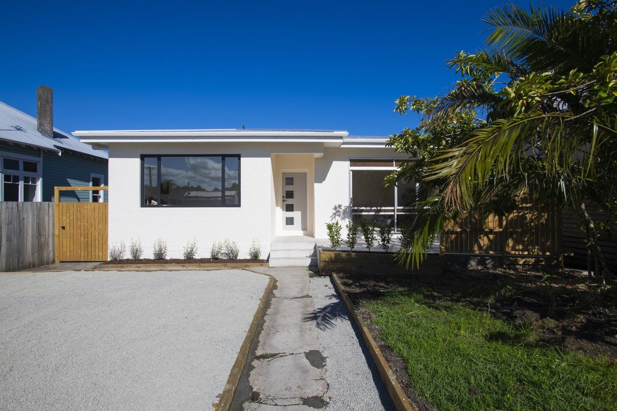 20 Cobden Street, Gisborne, Gisborne - Carousel 1