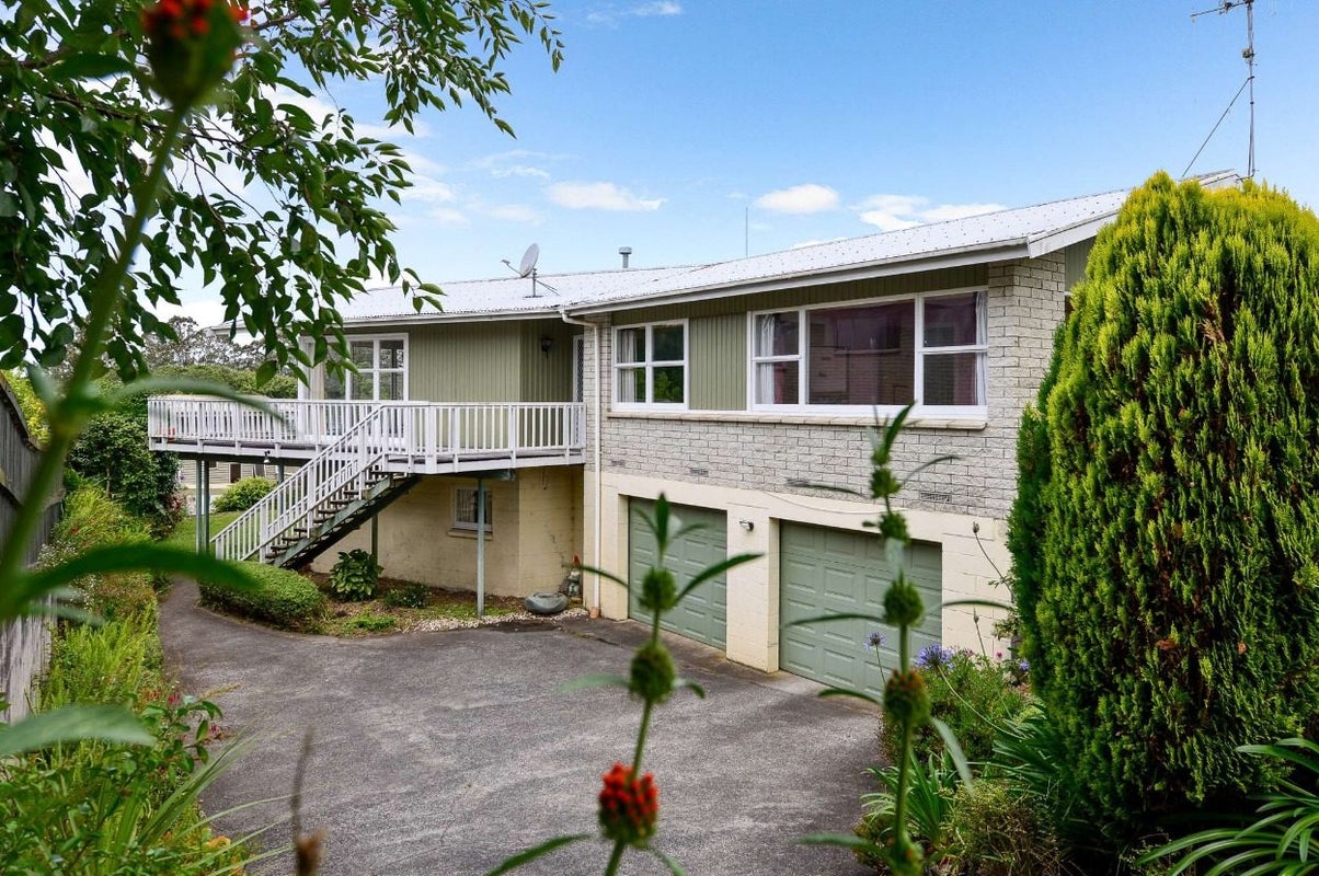 5 Pelorus Street, Glenview, Hamilton - Carousel 2