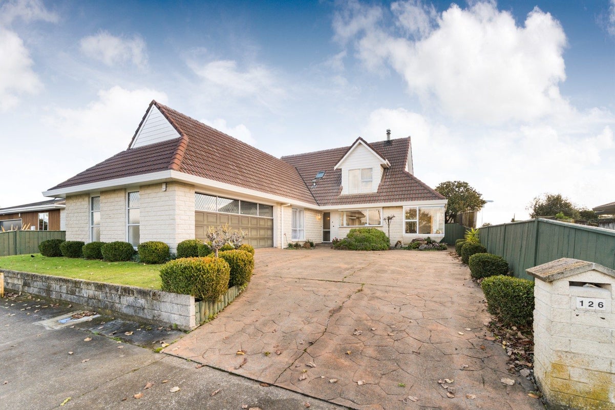126 John F Kennedy Drive, Milson, Palmerston North - Carousel 1