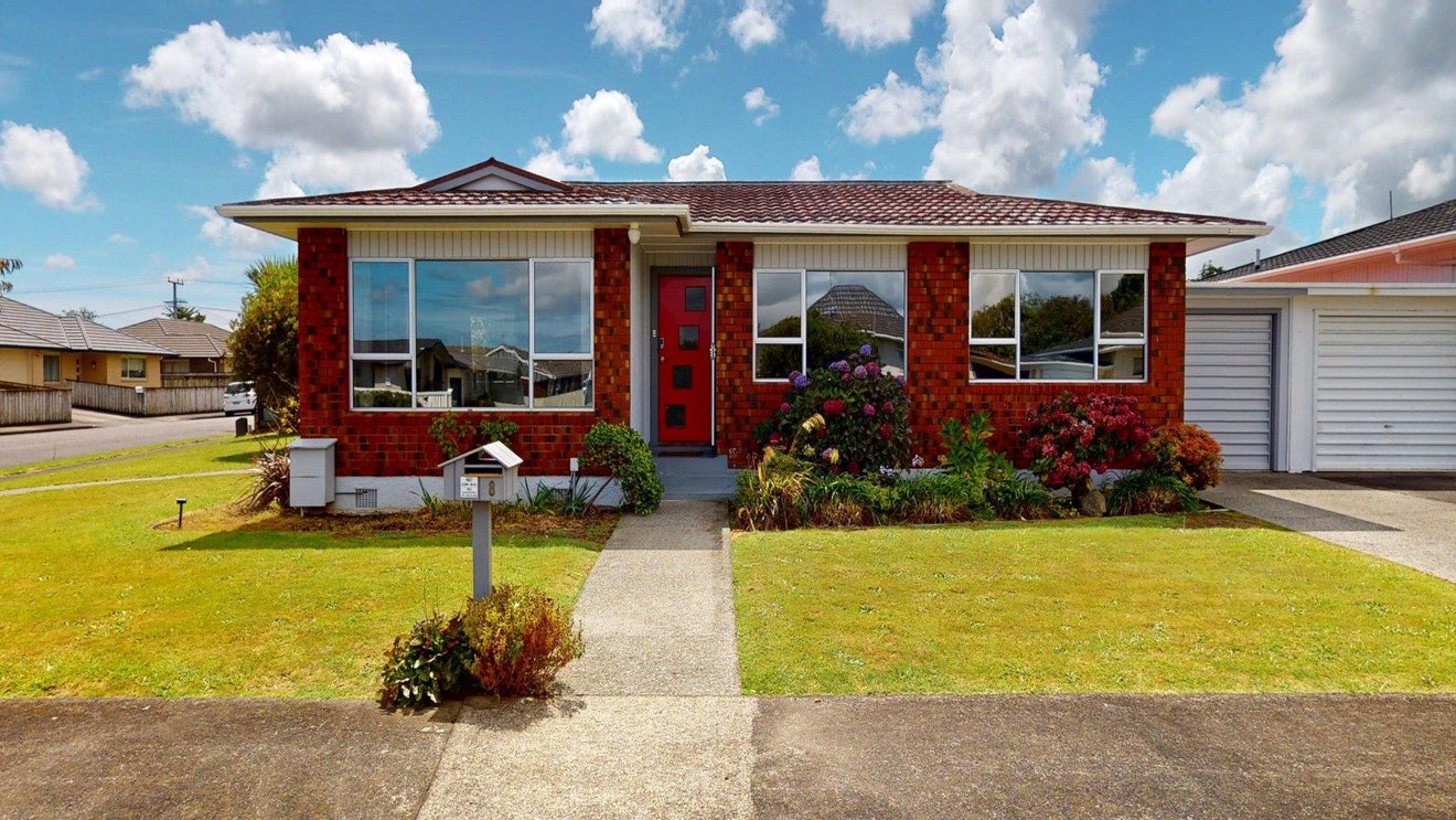 8 Harrow Street, Levin, Levin - Carousel 1