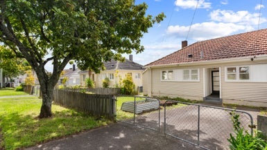 67 Herdman Street, Waterview, Auckland - Carousel 1
