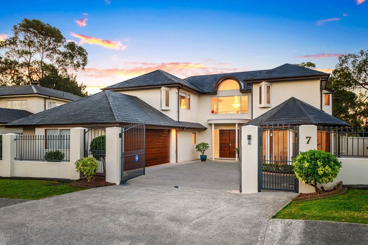 7 Coldham Crescent, Saint Johns, Auckland - Carousel 27