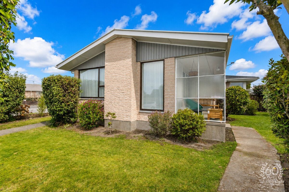 1/7 Aileen Place, Upper Riccarton, Christchurch - Carousel 1