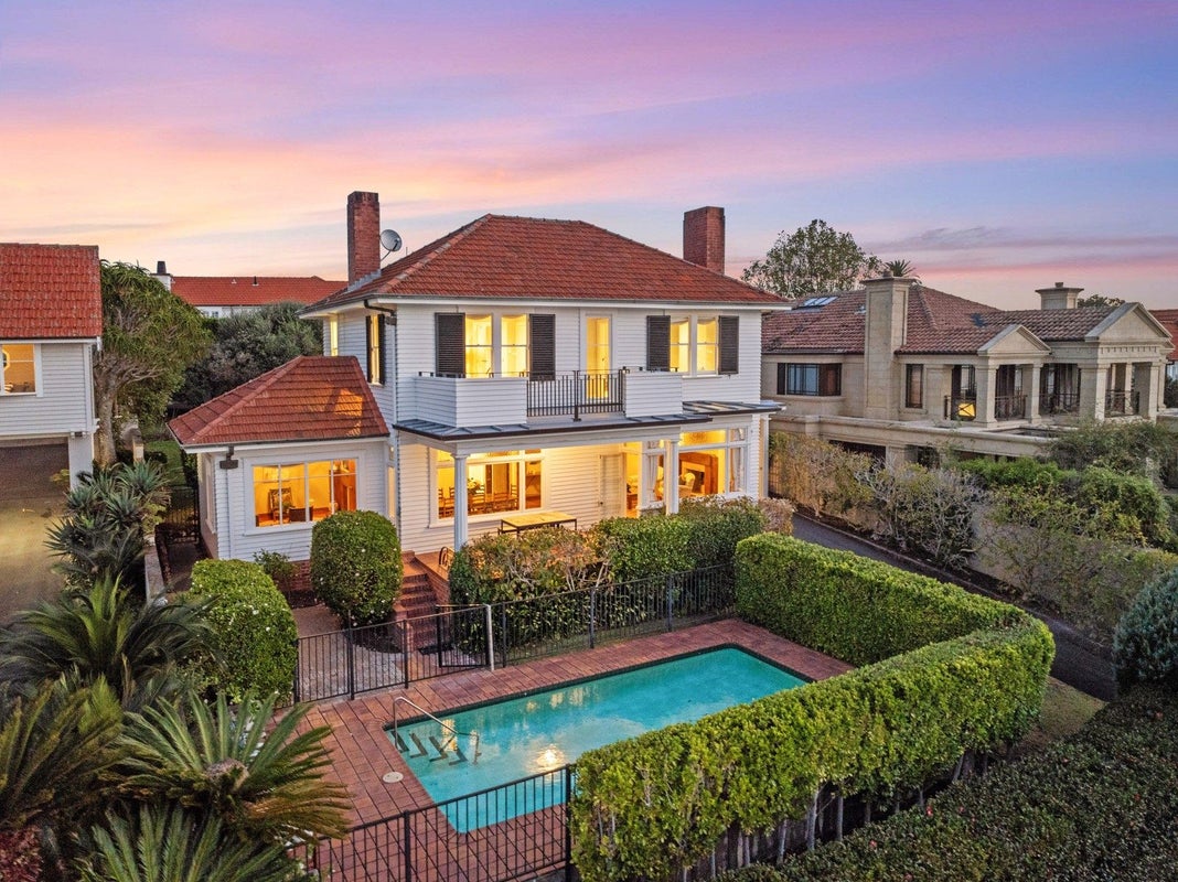 82 Paritai Drive, Orakei, Auckland - Carousel 2