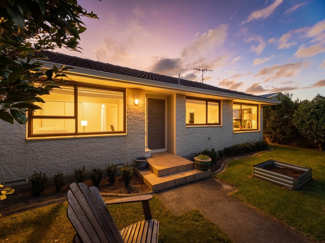 13A Anaru Street, Raumati Beach, Paraparaumu - Carousel 1
