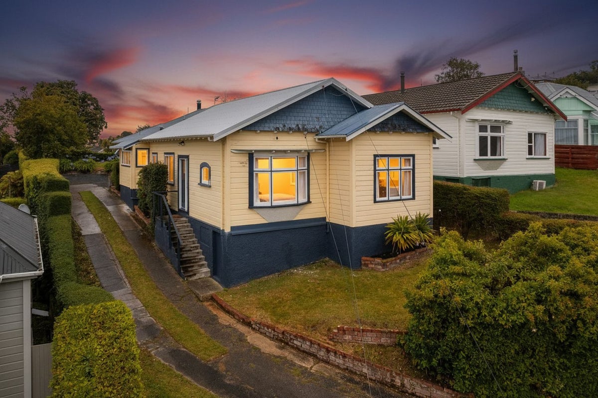 89 Shetland Street, Wakari, Dunedin - Carousel 1