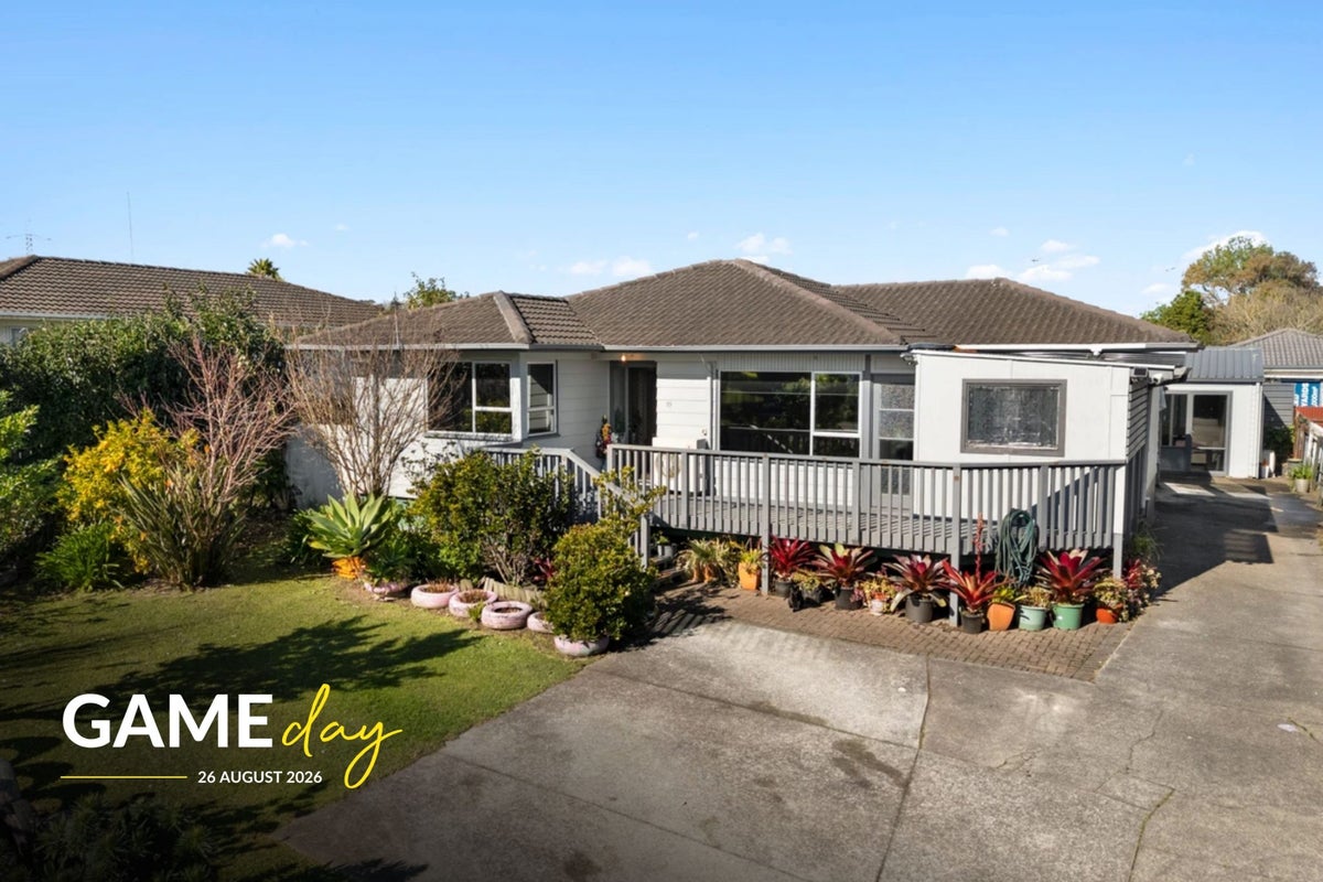 55 Flat Bush Road, Clover Park, Auckland - Carousel 1