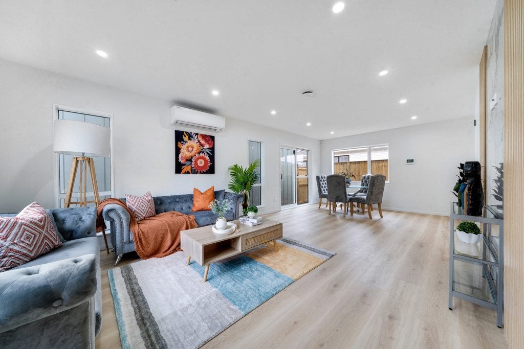 121D Tui Road, Papatoetoe, Auckland - Carousel 1