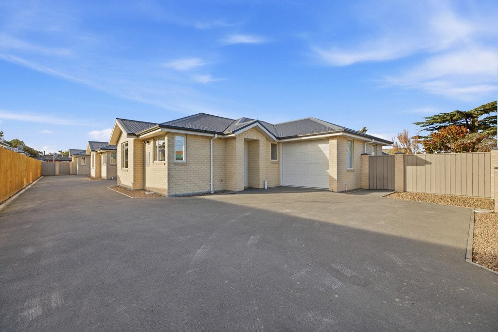 1/166 Harewood Road, Papanui, Christchurch - Carousel 1