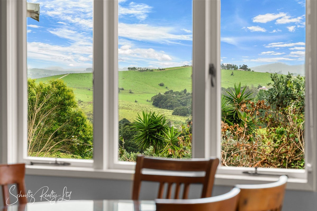 5 Griffin Road, Maungaturoto - Carousel 2