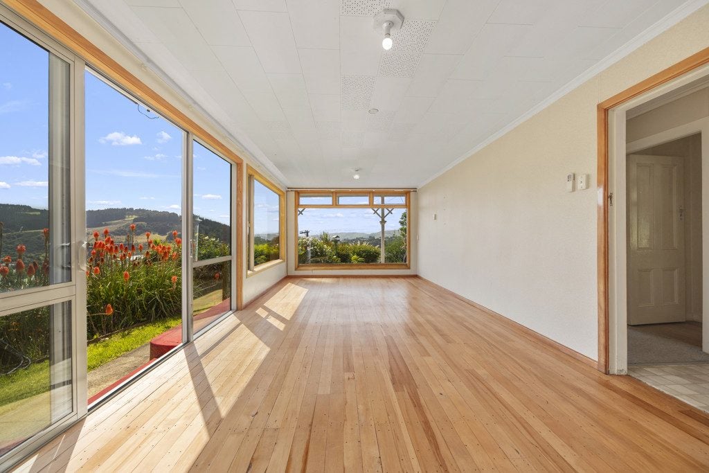 16 Brick Hill Road, Sawyers Bay, Port Chalmers - Carousel 2