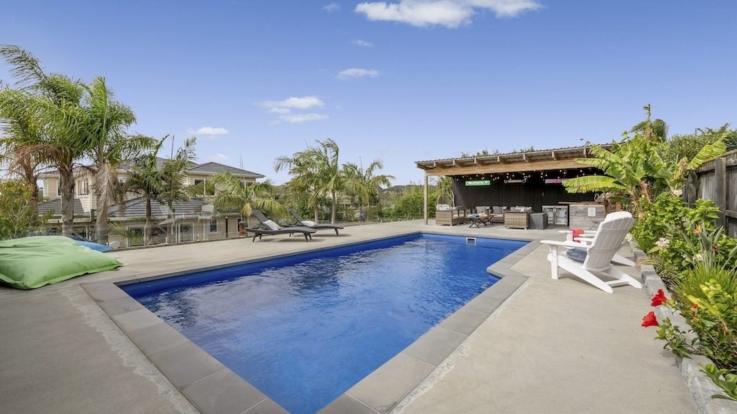 36 Weatherly Drive, Beachlands, Auckland - Carousel 1