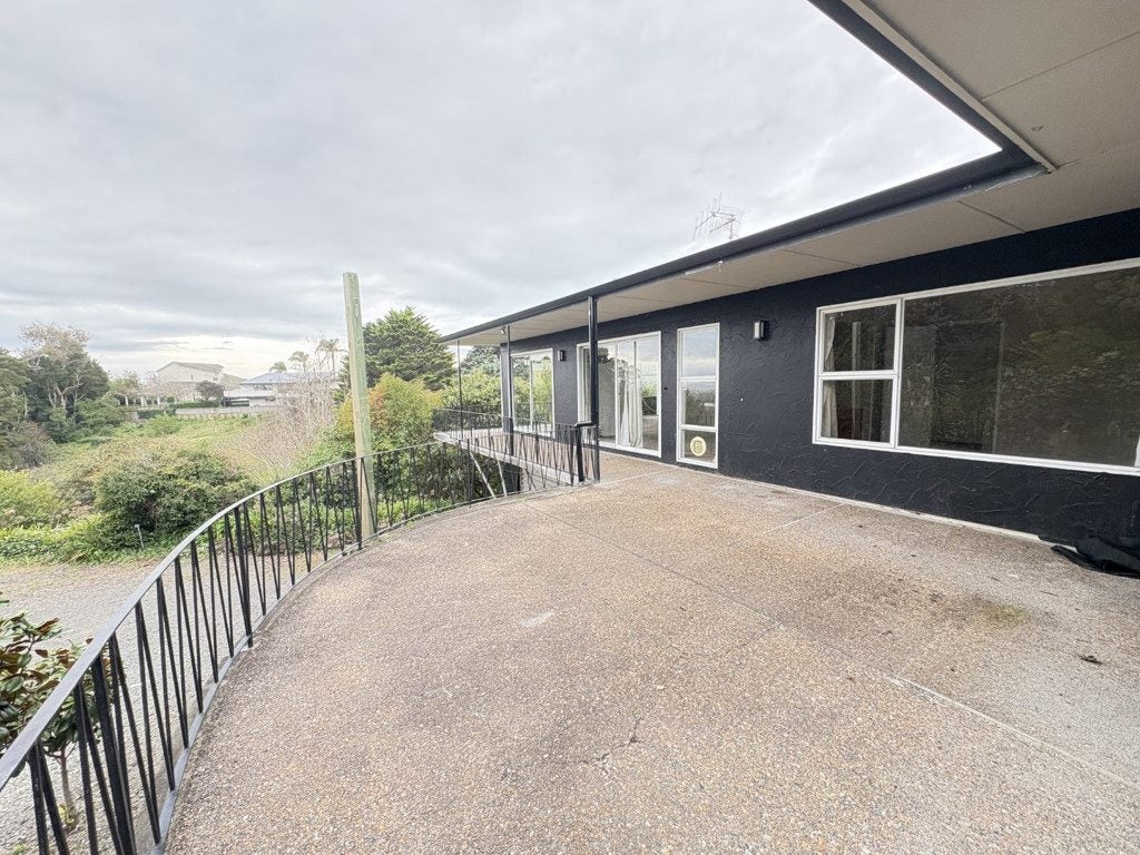 51 Tainui Drive, Havelock North, Havelock North - Carousel 2
