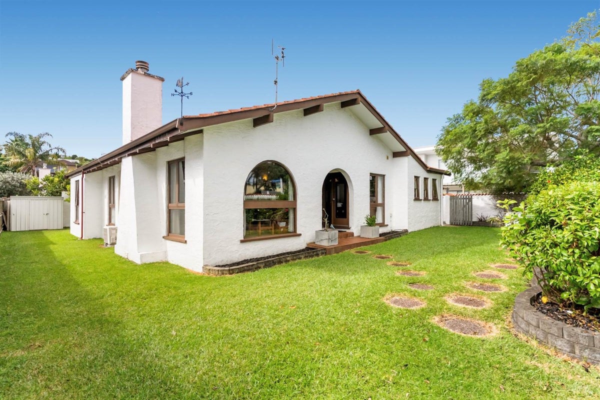 37A Beach Road, Manly, Whangaparaoa - Carousel 2