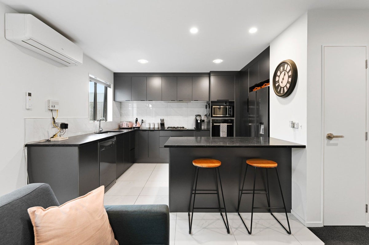 4/208 Killarney Road, Frankton, Hamilton - Carousel 2