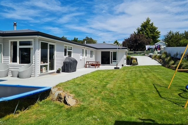16 Rees Street, Duntroon, Oamaru - Carousel 2