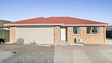 48C Orams Road, Hillpark, Auckland - Carousel 1