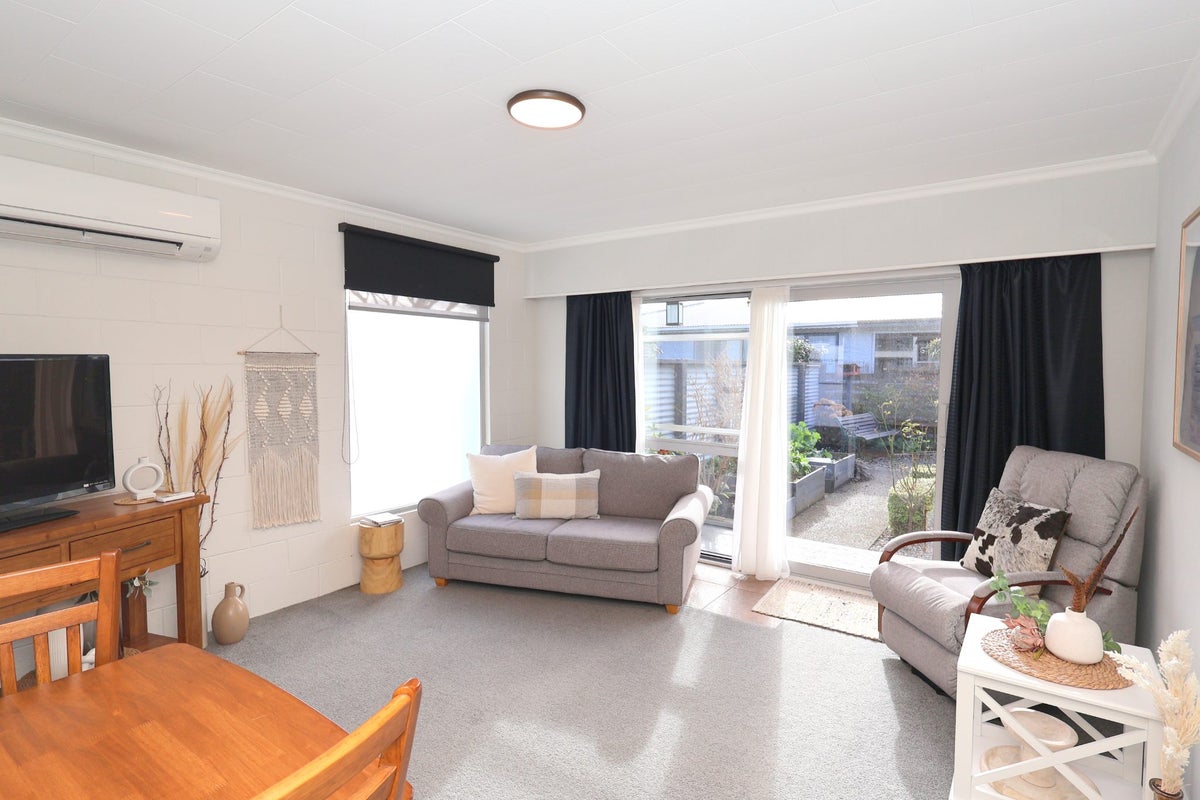 2/21 MacMaster Street, Richmond, Invercargill - Carousel 2