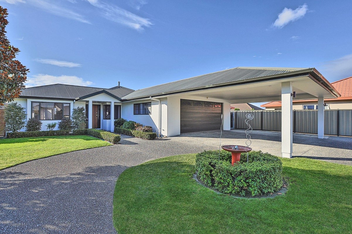 7 Merlot Drive, Greenmeadows, Napier - Carousel 1