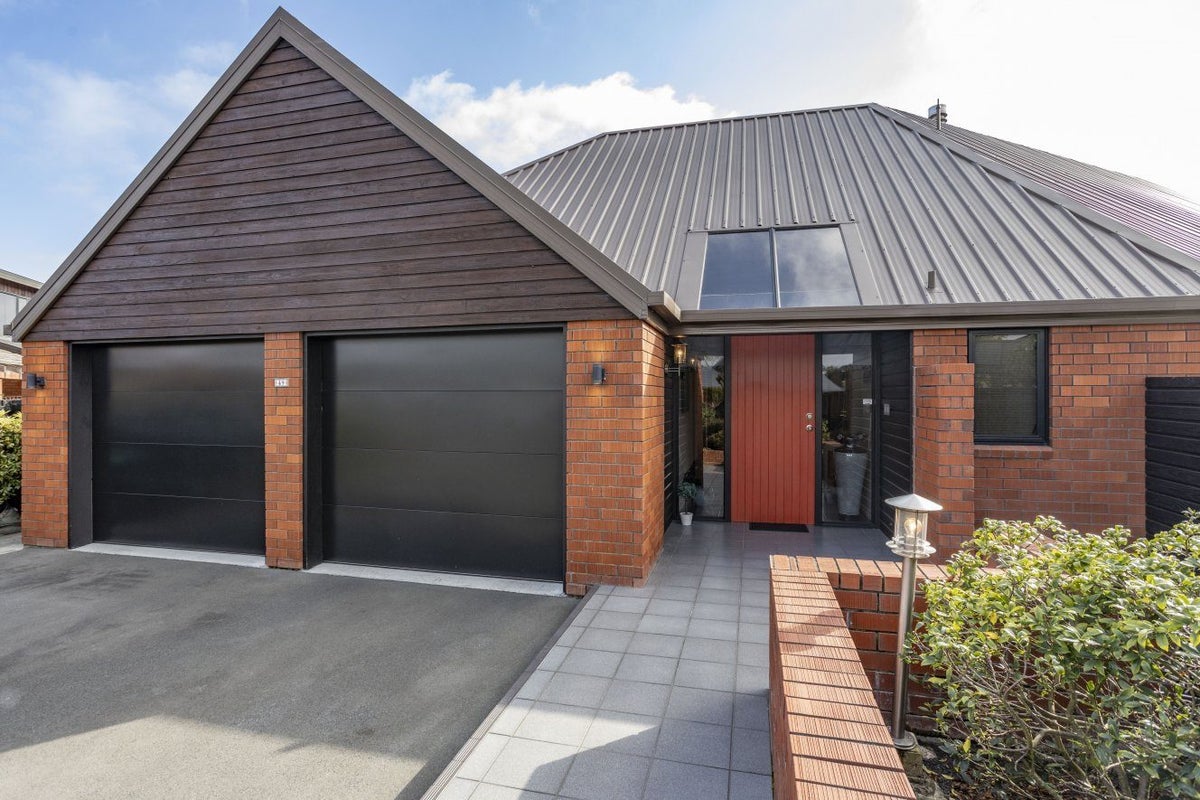 49 Oregon Place, Burwood, Christchurch - Carousel 2