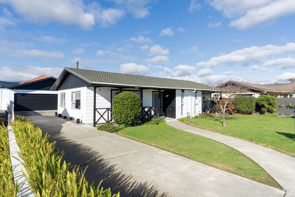 48 Rimu Street, Levin, Levin - Carousel 1