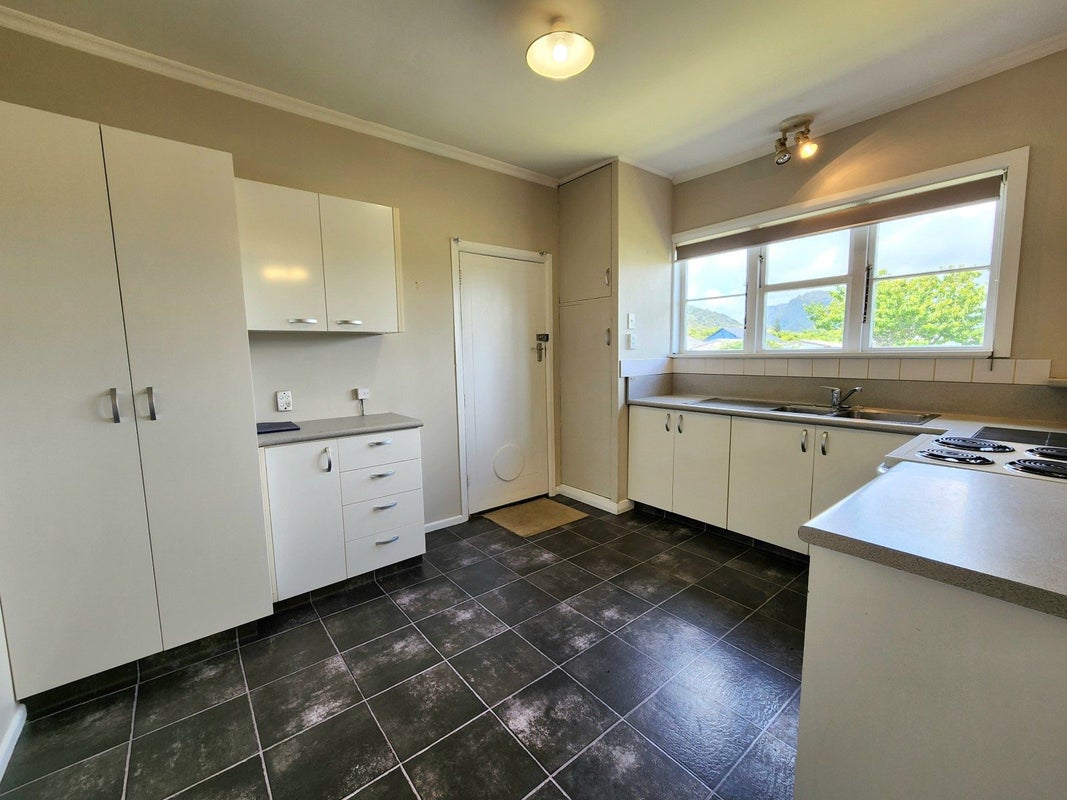 33 Firth Street, Cobden, Greymouth - Carousel 2