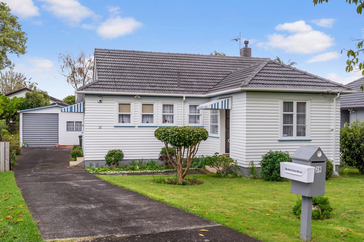 28 Shorwell Street, Sandringham, Auckland - Carousel 1