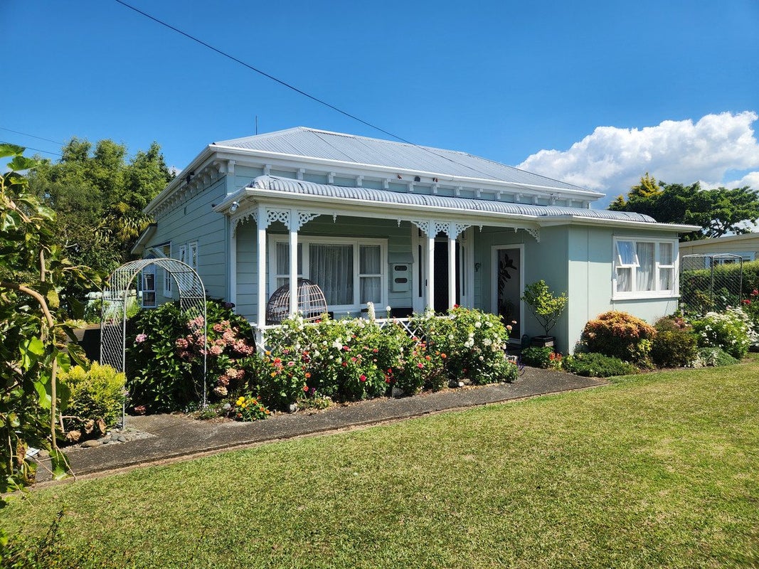 21 Consols Street, Waihi, Waihi - Carousel 1