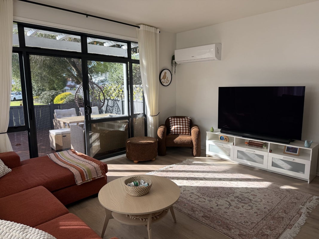 116/2 Armoy Drive, East Tamaki, Auckland - Carousel 2