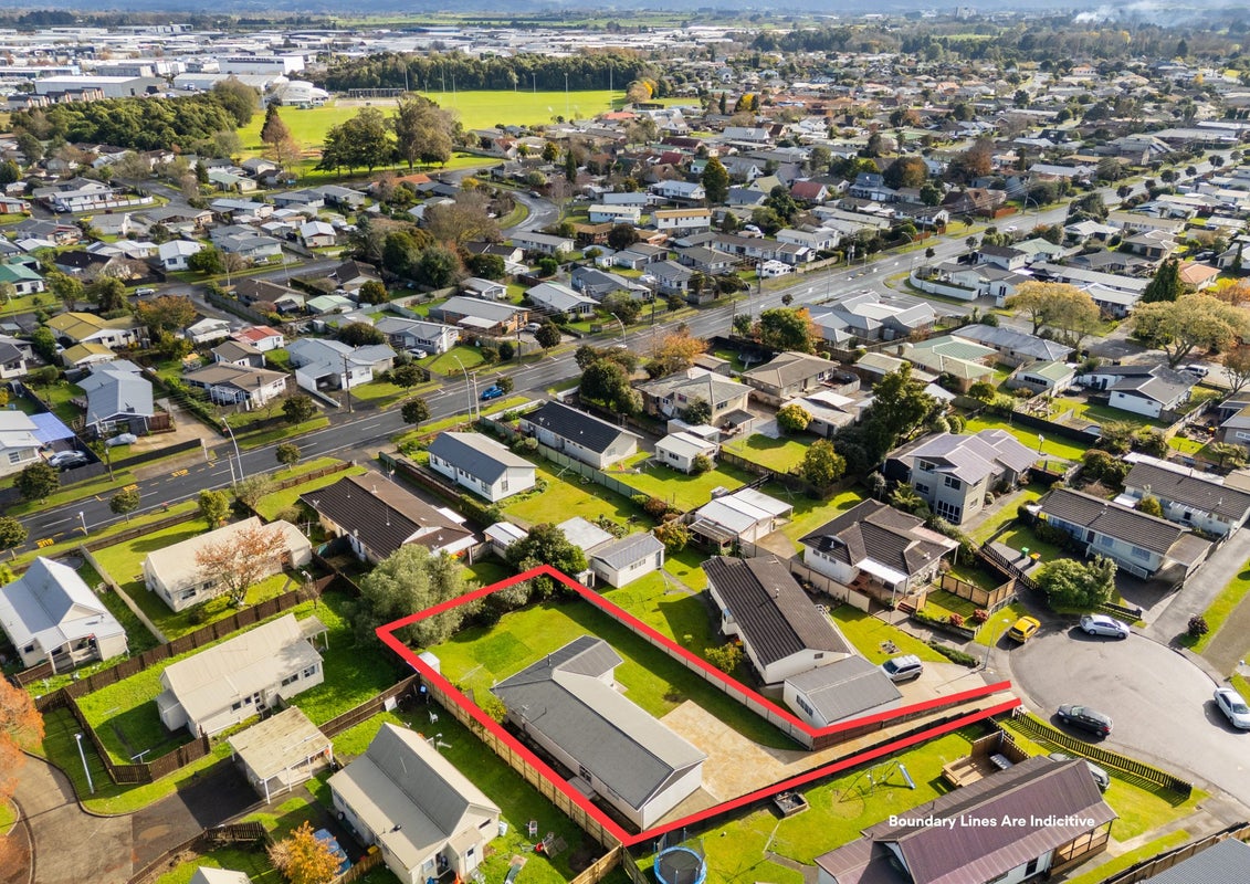 5 Ash Place, Pukete, Hamilton - Carousel 24