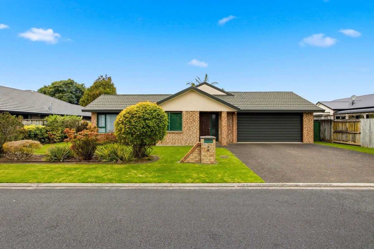 4 Saltwood Lane, Bethlehem, Tauranga, Bay Of Plenty - Carousel 1