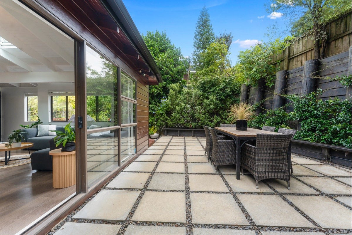 3/57 Pupuke Road, Birkenhead, Auckland - Carousel 2