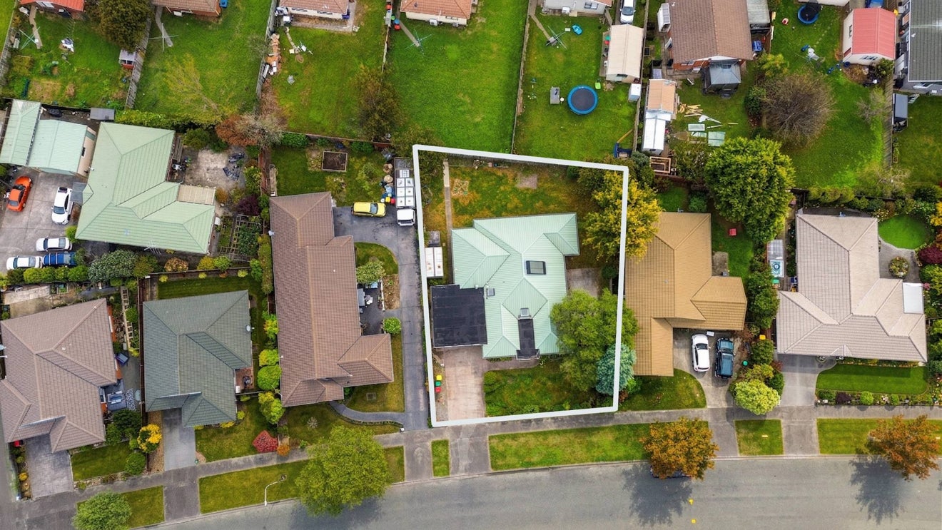 32 Kintyre Drive, Broomfield, Christchurch - Carousel 23