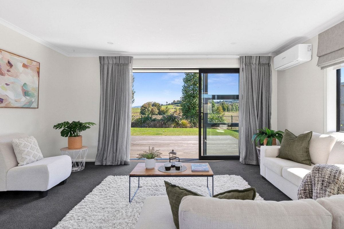 1 Pahautea Lane, Kihikihi, Te Awamutu - Carousel 1