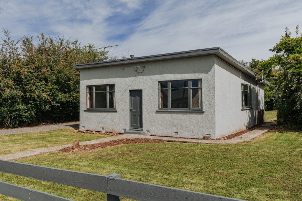 28 Burns Street, Milton, Milton - Carousel 1