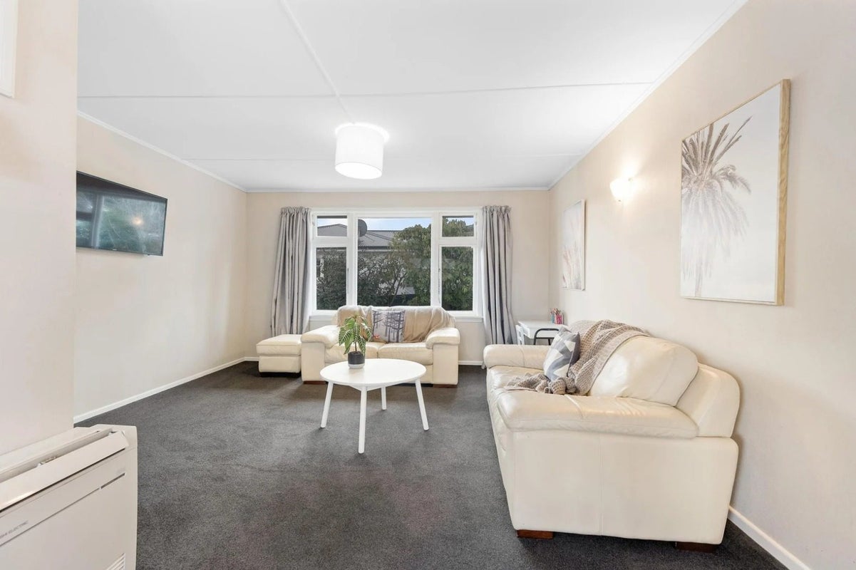 46 Wentworth Street, Gore, Gore, Southland - Carousel 2