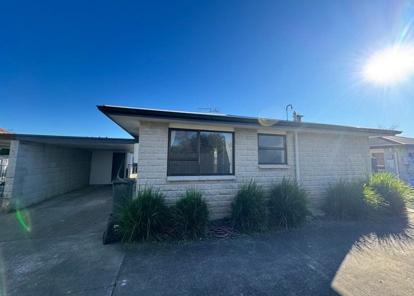 100B Mayfair Avenue, Mayfair, Hastings - Carousel 1