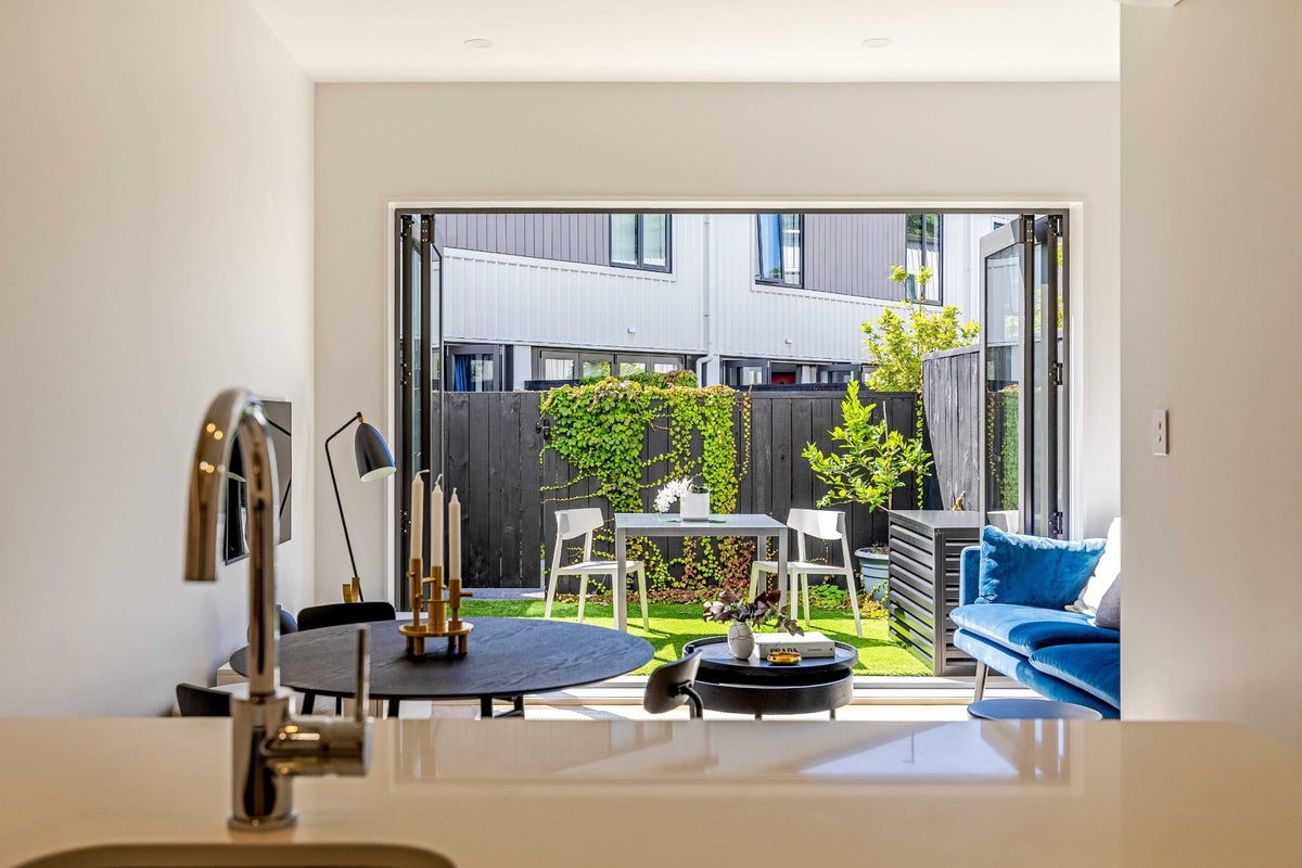 26/666B Great South Road, Ellerslie, Auckland - Carousel 1