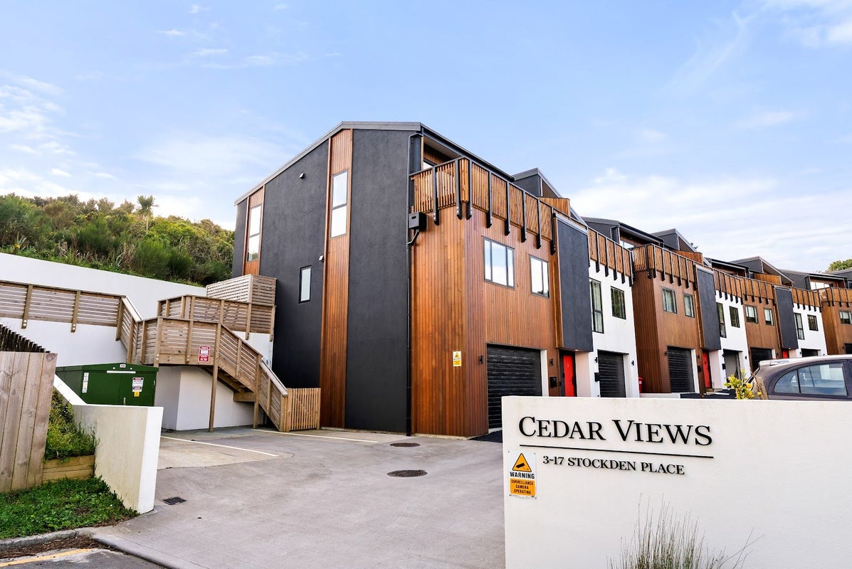 3 Stockden Place, Karori, Wellington - Carousel 1