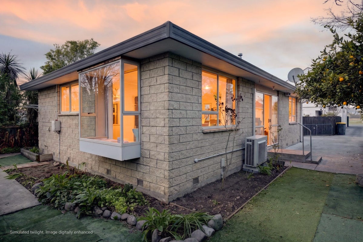 2/62 Collingwood Street, New Brighton, Christchurch - Carousel 1