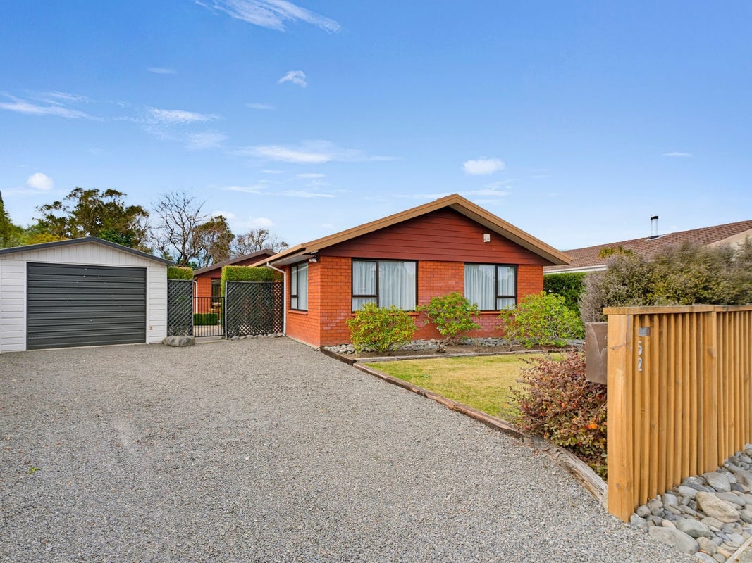 52 Valecrest Avenue, Parklands, Christchurch - Carousel 1