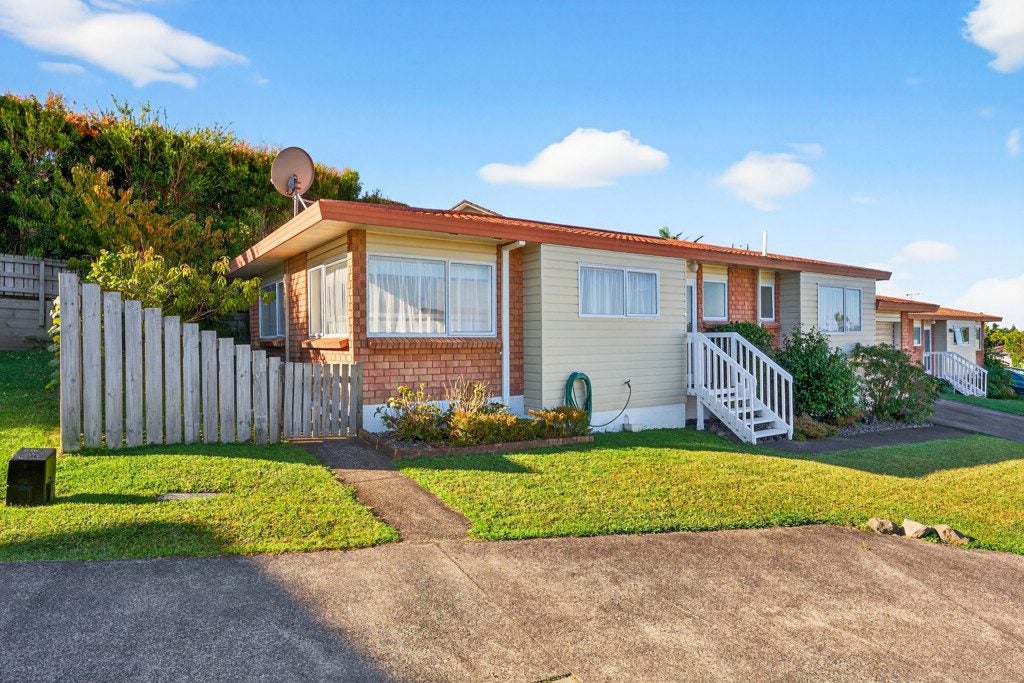 130J Lakeside Drive, Orewa, Orewa - Carousel 1