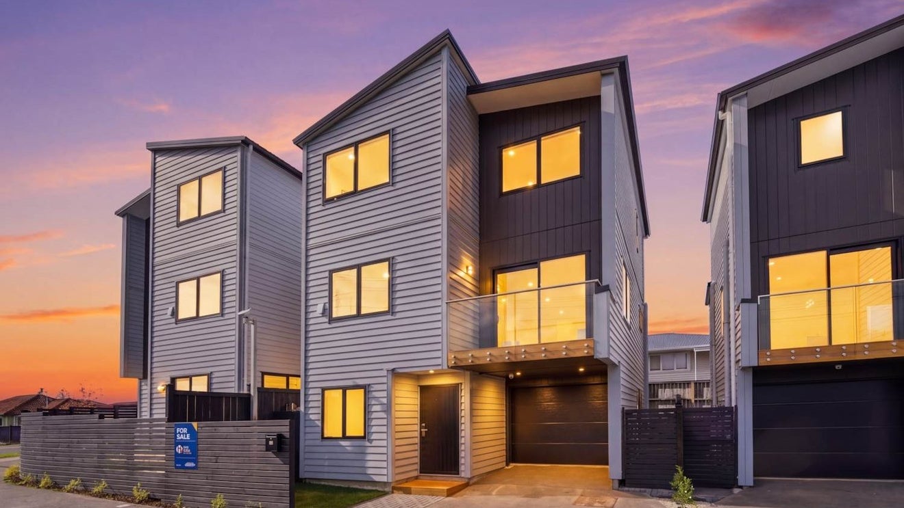 75 McFadzean Drive, Blockhouse Bay, Auckland - Carousel 1