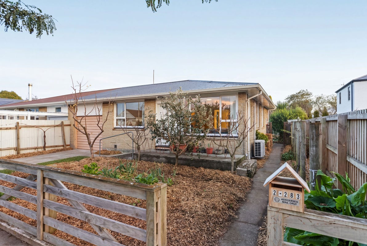 2/283 Lyttelton Street, Spreydon, Christchurch - Carousel 1