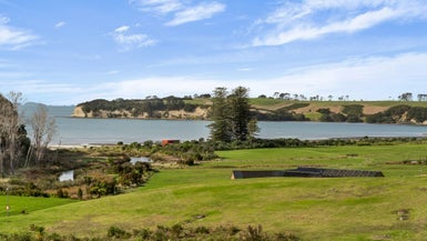 8 Taha Puke Road, Okura Bush, Silverdale - Carousel 1