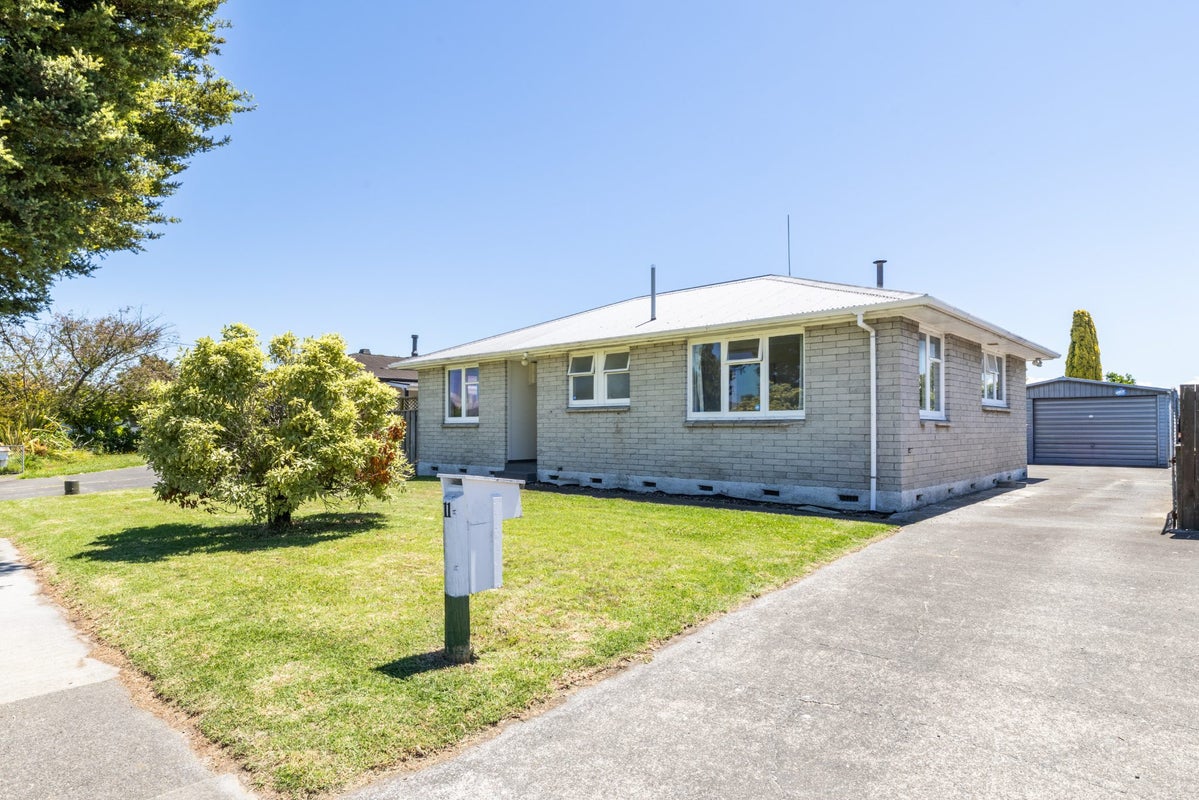 11 Cranby Crescent, Onekawa, Napier - Carousel 1