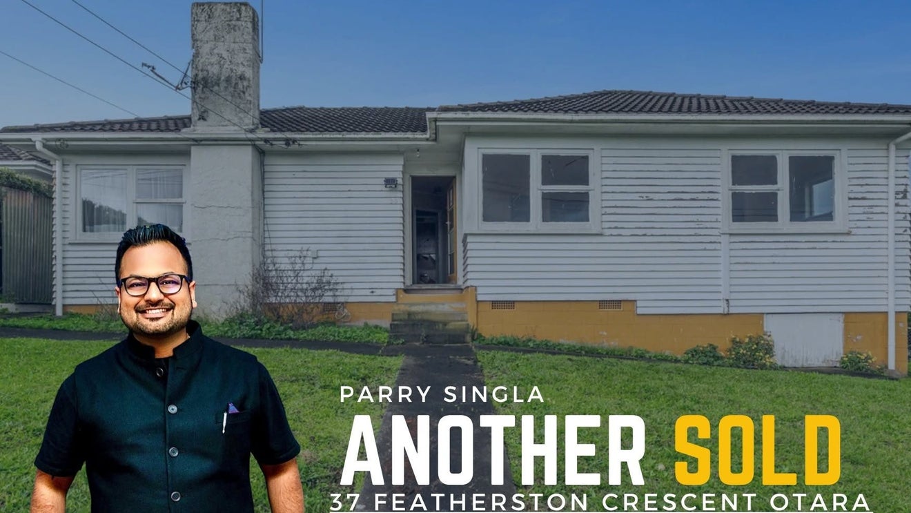 37 Featherston Crescent, Otara, Auckland - Carousel 1